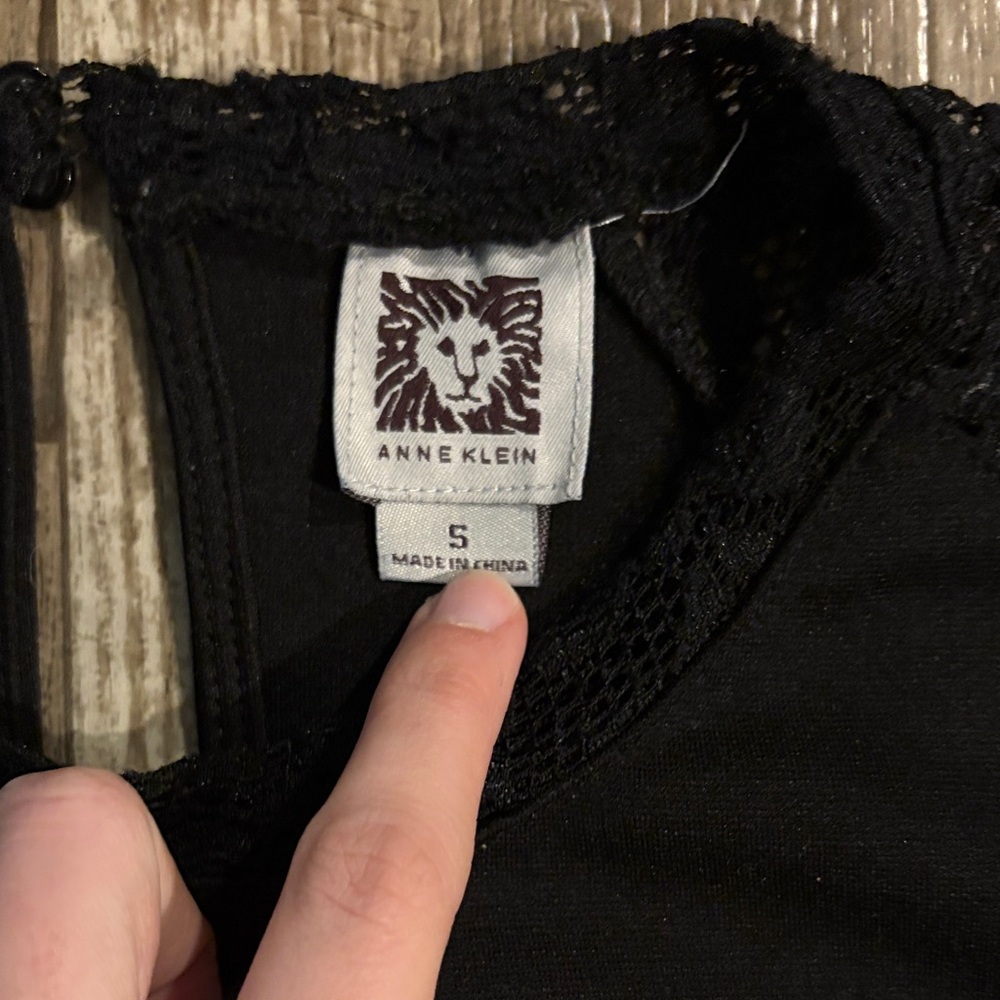 Anne Klein Minimalist Black Mini Dress with Lace Sleeves - Picture 2 of 9